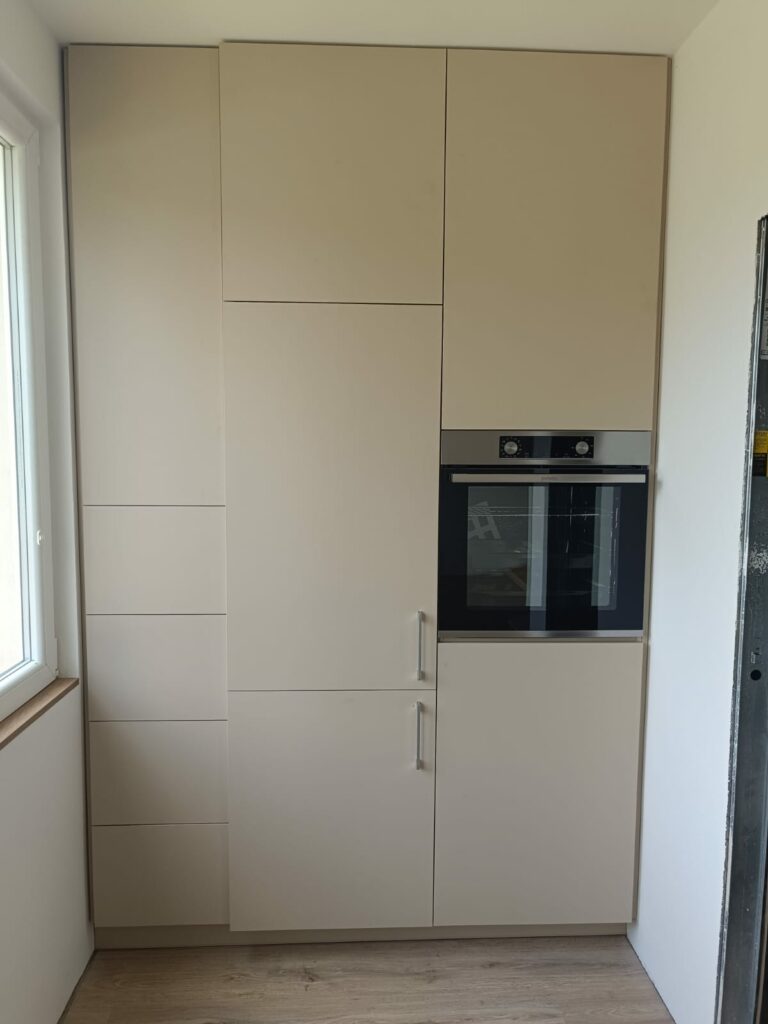 53dd1e5a-140c-4524-8d6d-46904ace791a