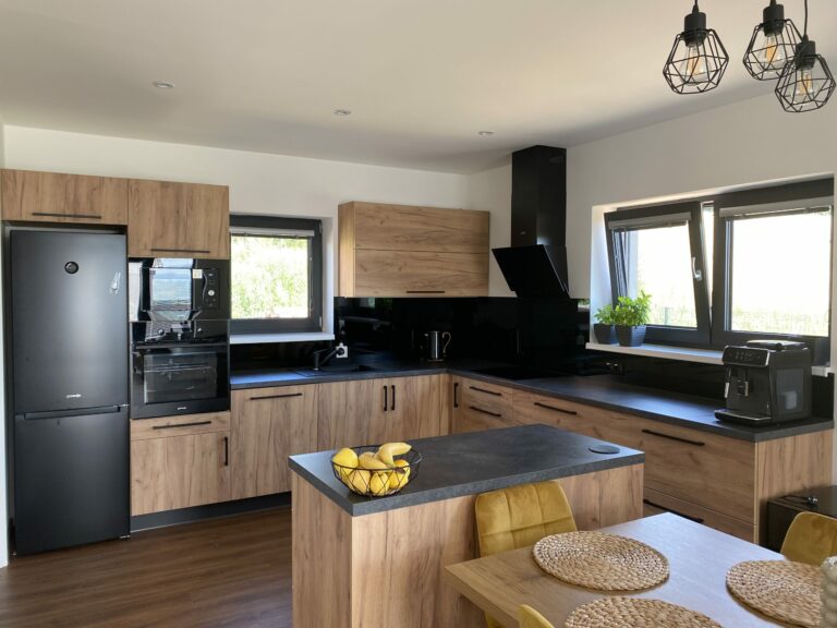 C6991A01-AFAD-41D7-88B1-53119DB0E95B-scaled