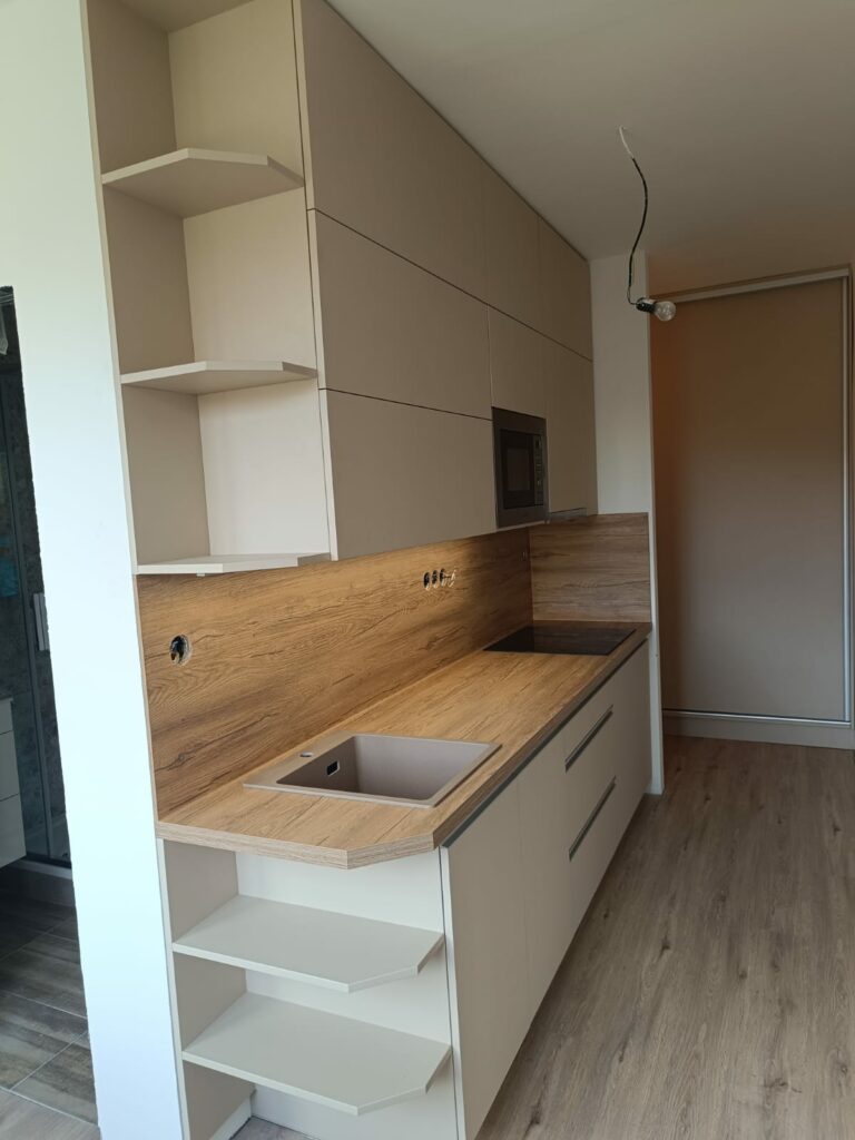 dff76a00-5338-4200-8768-b8d57ad6de41